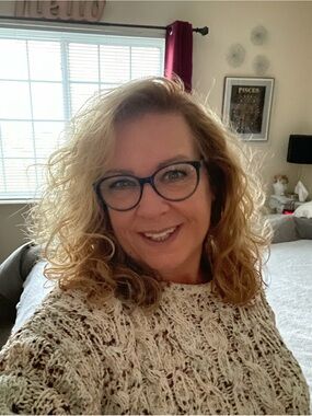 Meet your Posher, Bobbi